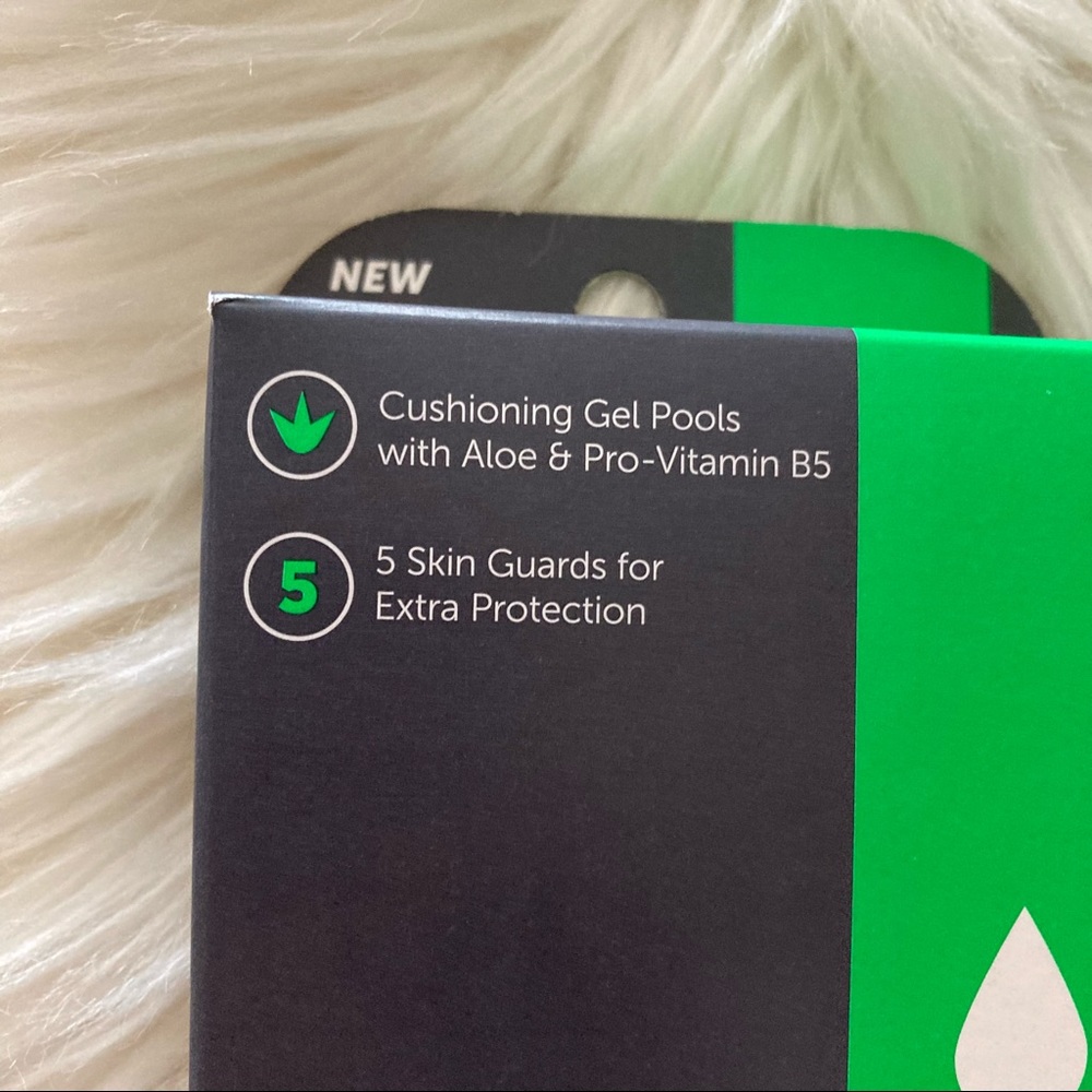 🆕 Schick Hydro Skin Comfort Sensitive Shaving Razor - Picture 4 of 14